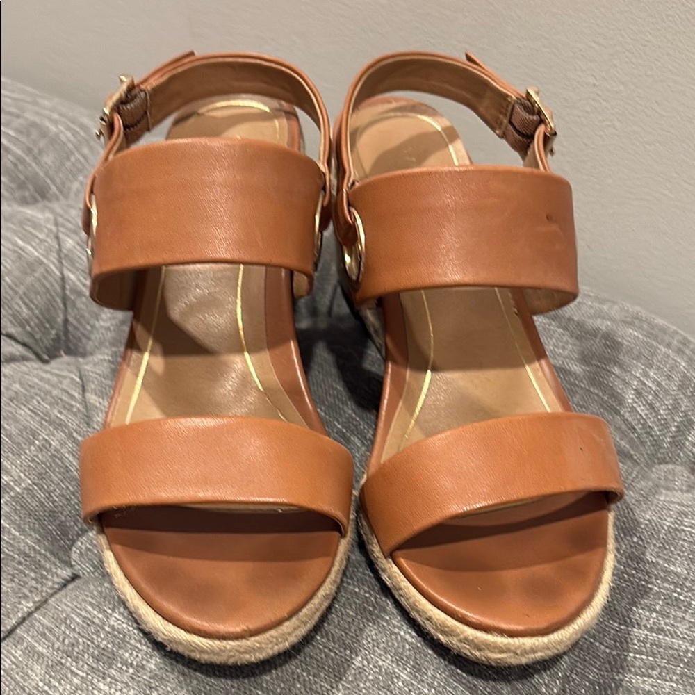Vionic Brown Sandals Minimalist Slip-On Design